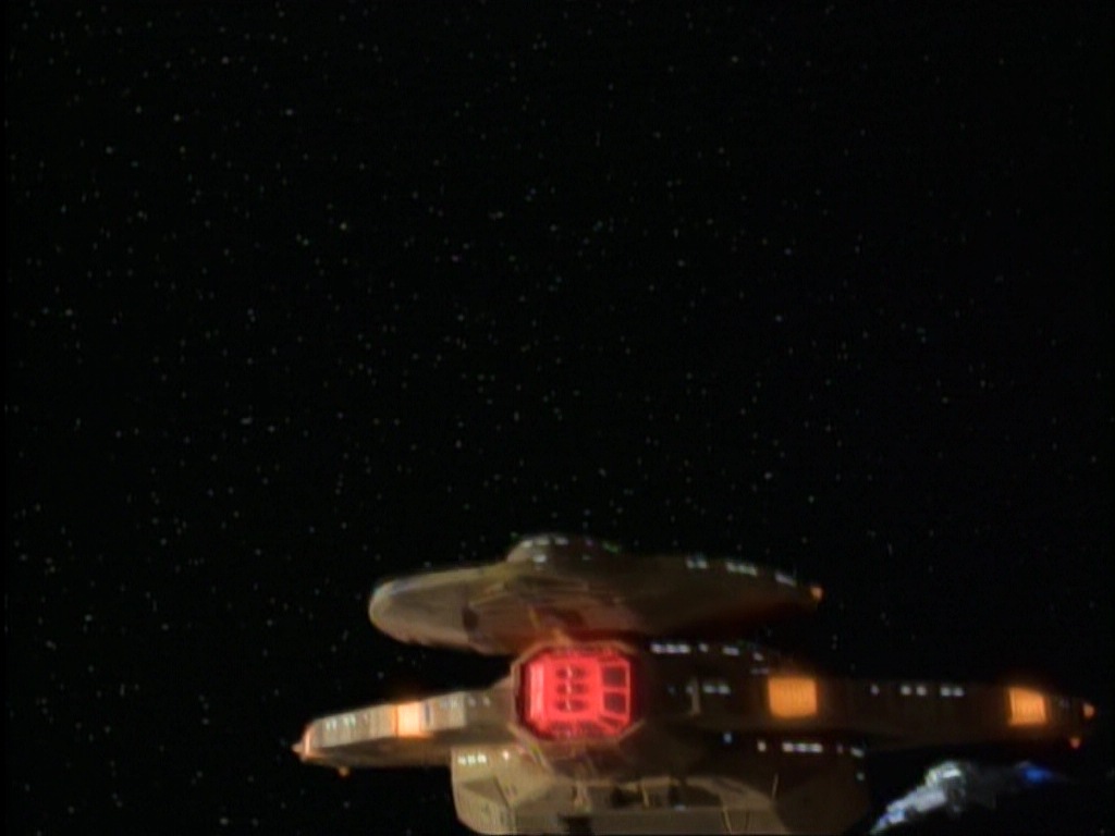 ariane179254_StarTrekVoyager_1x01_1x02-Caretaker_0028.jpg