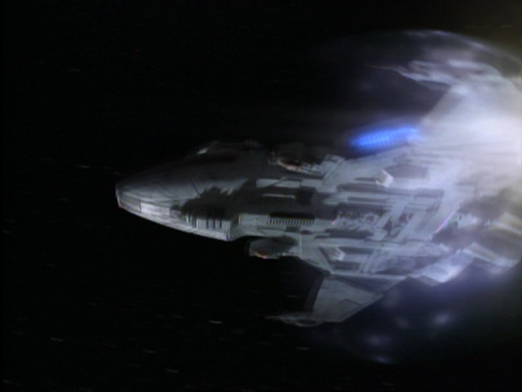 ariane179254_StarTrekVoyager_1x01_1x02-Caretaker_0032.jpg