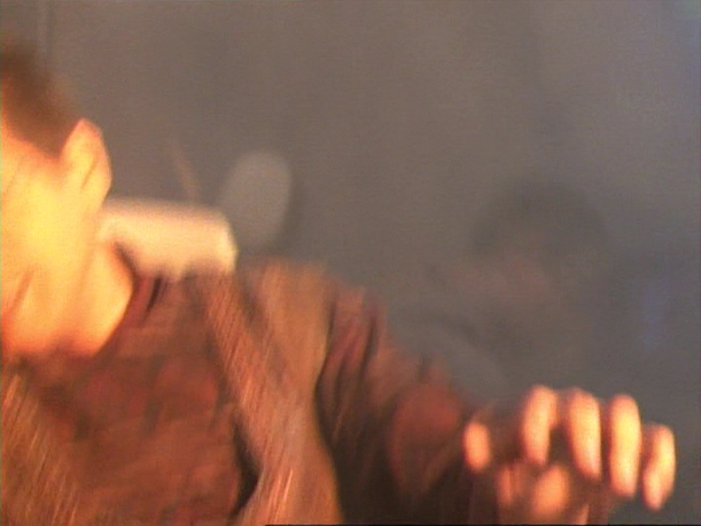 ariane179254_StarTrekVoyager_1x01_1x02-Caretaker_0063.jpg