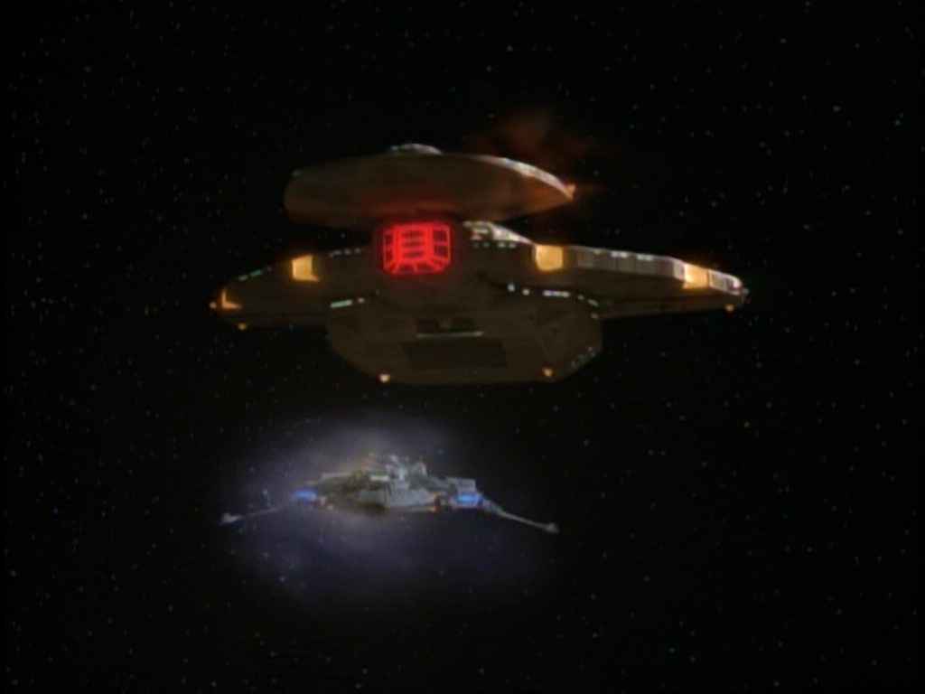 ariane179254_StarTrekVoyager_1x01_1x02-Caretaker_0082.jpg
