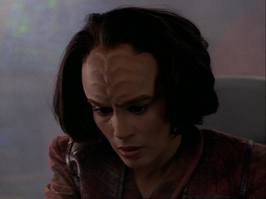 ariane179254_StarTrekVoyager_1x01_1x02-Caretaker_0099.jpg