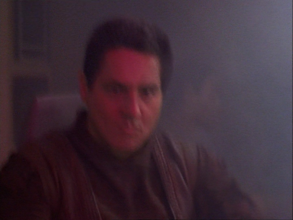 ariane179254_StarTrekVoyager_1x01_1x02-Caretaker_0164.jpg