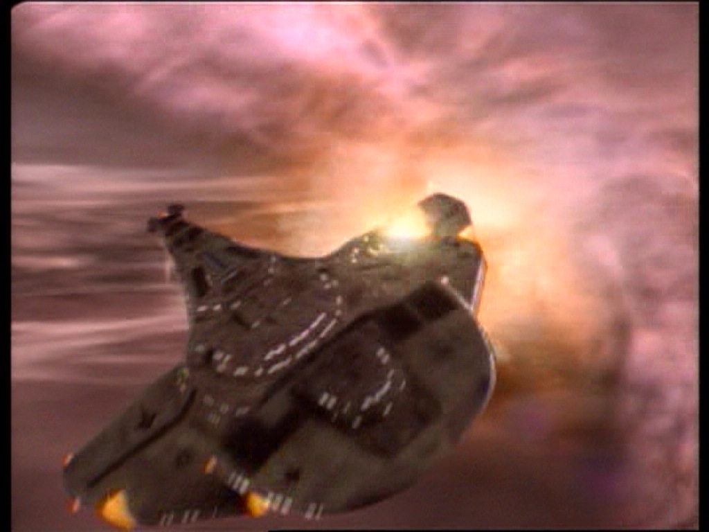 ariane179254_StarTrekVoyager_1x01_1x02-Caretaker_0181.jpg