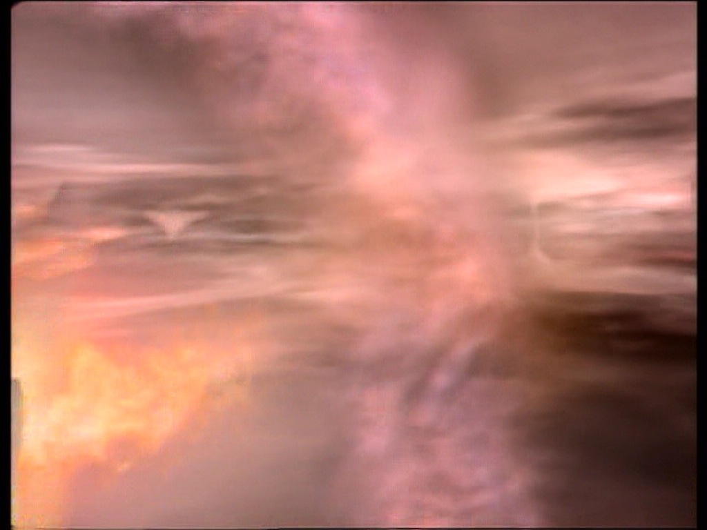 ariane179254_StarTrekVoyager_1x01_1x02-Caretaker_0182.jpg