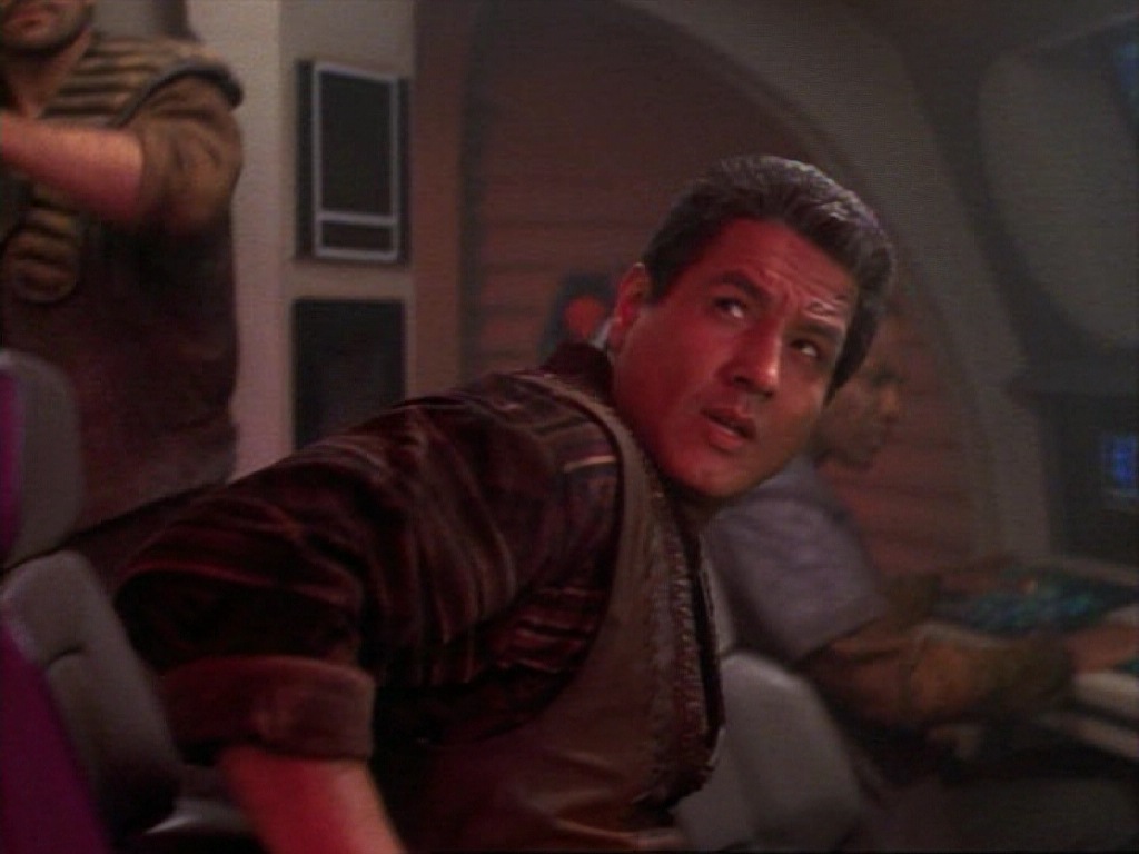 ariane179254_StarTrekVoyager_1x01_1x02-Caretaker_0207.jpg