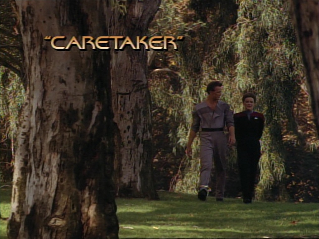 ariane179254_StarTrekVoyager_1x01_1x02-Caretaker_0487.jpg