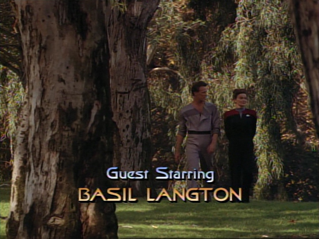 ariane179254_StarTrekVoyager_1x01_1x02-Caretaker_0493.jpg