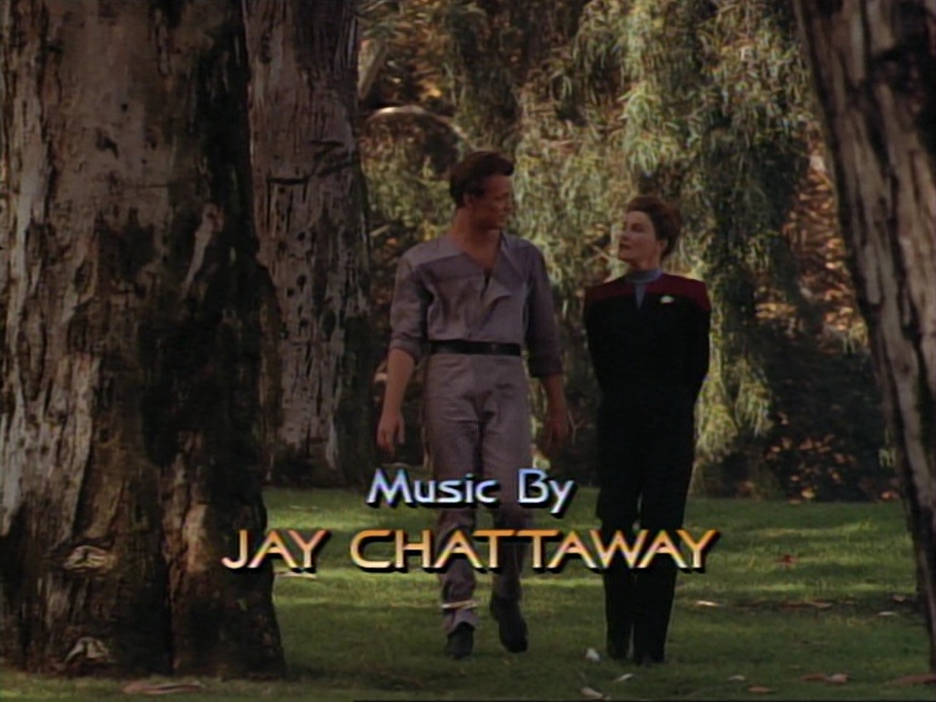 ariane179254_StarTrekVoyager_1x01_1x02-Caretaker_0520.jpg