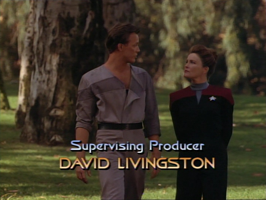 ariane179254_StarTrekVoyager_1x01_1x02-Caretaker_0562.jpg