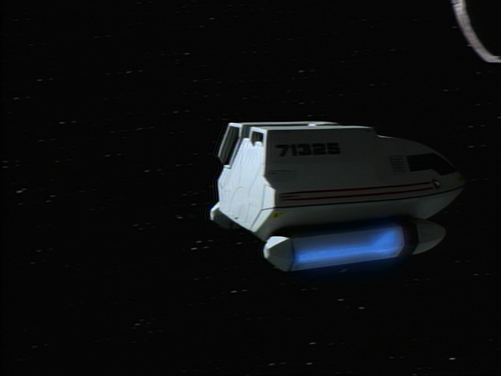ariane179254_StarTrekVoyager_1x01_1x02-Caretaker_0666.jpg