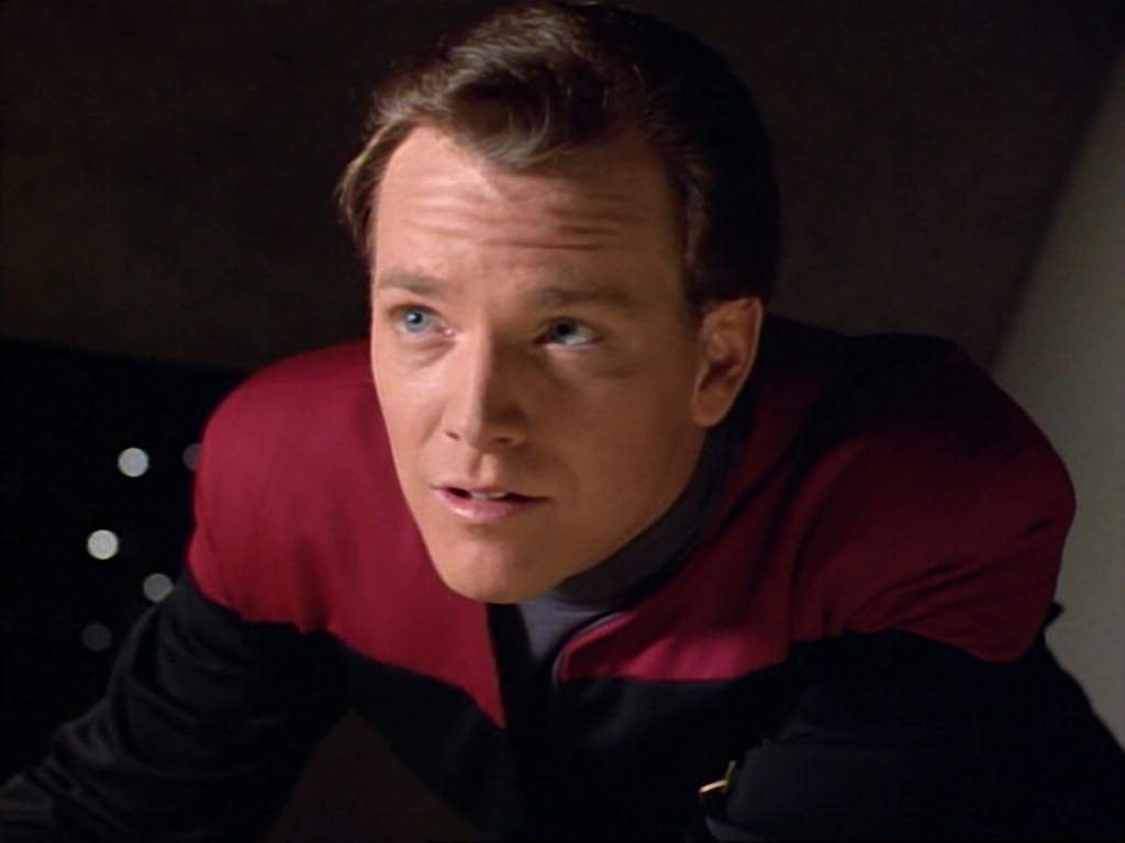 ariane179254_StarTrekVoyager_1x01_1x02-Caretaker_0753.jpg