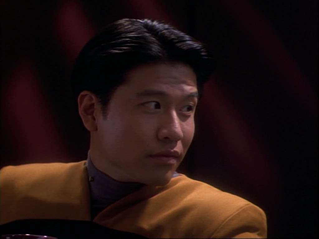 ariane179254_StarTrekVoyager_1x01_1x02-Caretaker_0799.jpg
