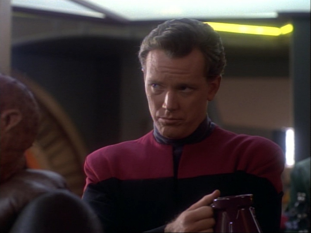 ariane179254_StarTrekVoyager_1x01_1x02-Caretaker_0900.jpg