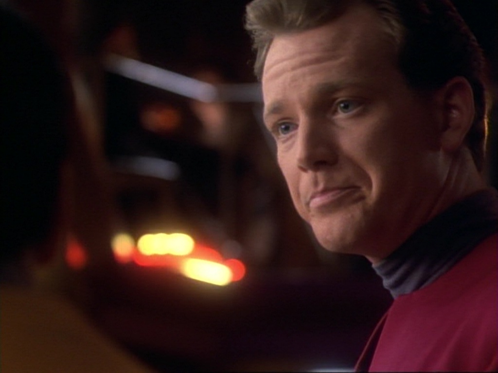ariane179254_StarTrekVoyager_1x01_1x02-Caretaker_0939.jpg