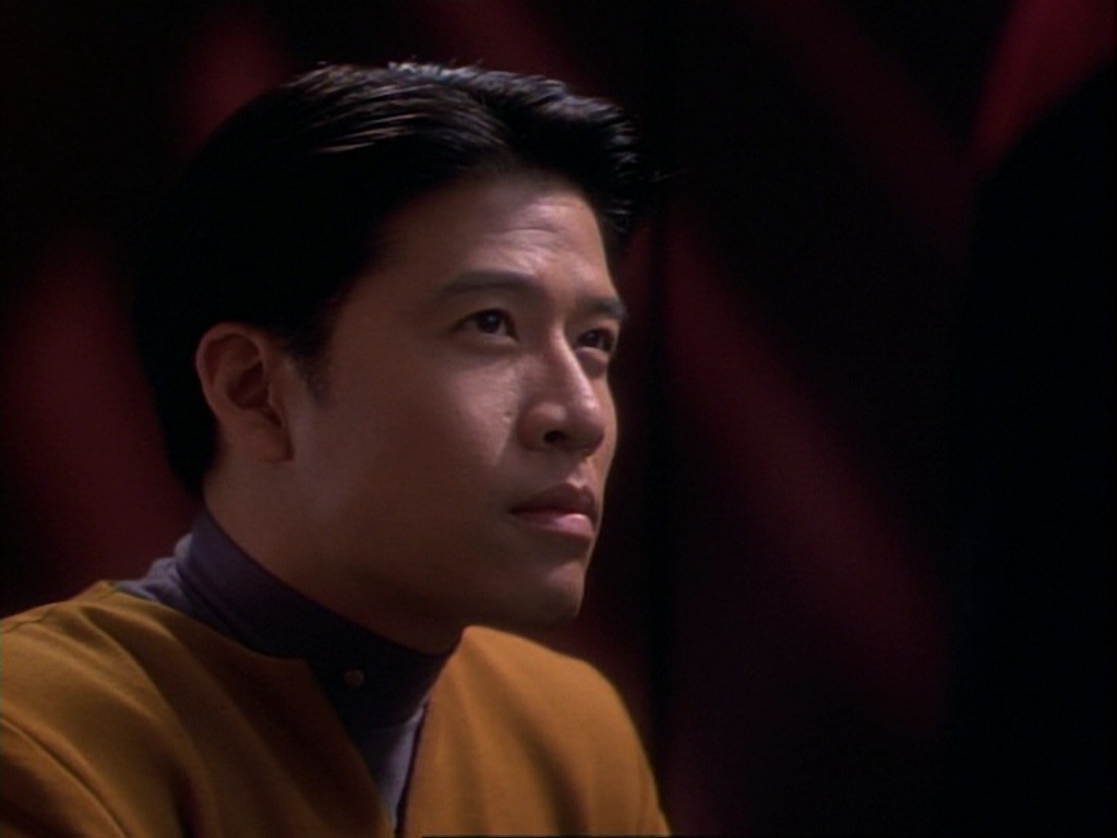 ariane179254_StarTrekVoyager_1x01_1x02-Caretaker_0951.jpg