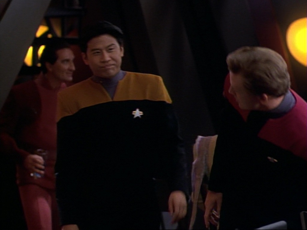 ariane179254_StarTrekVoyager_1x01_1x02-Caretaker_0973.jpg