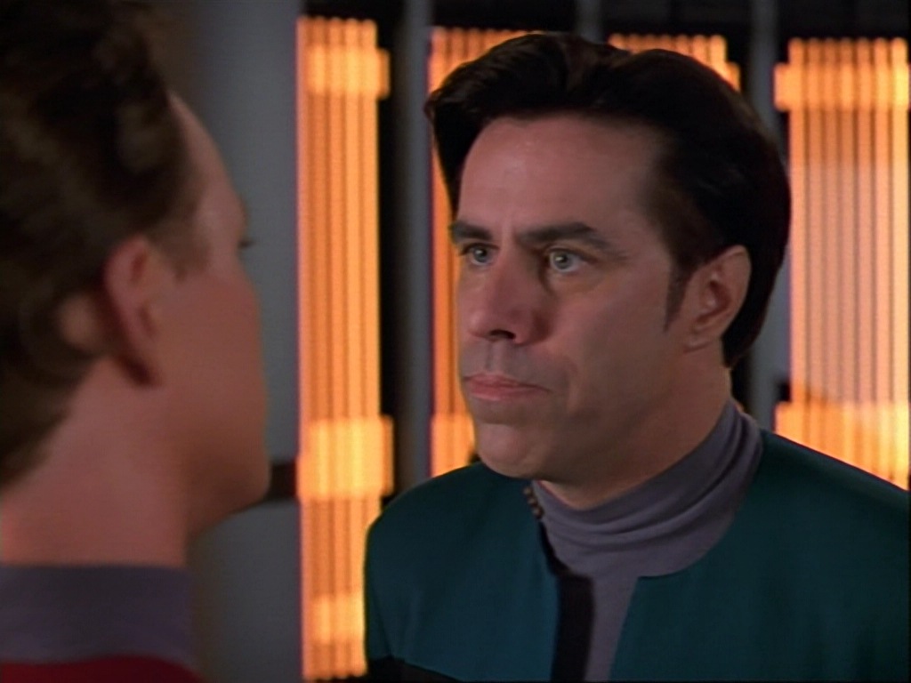 ariane179254_StarTrekVoyager_1x01_1x02-Caretaker_1045.jpg