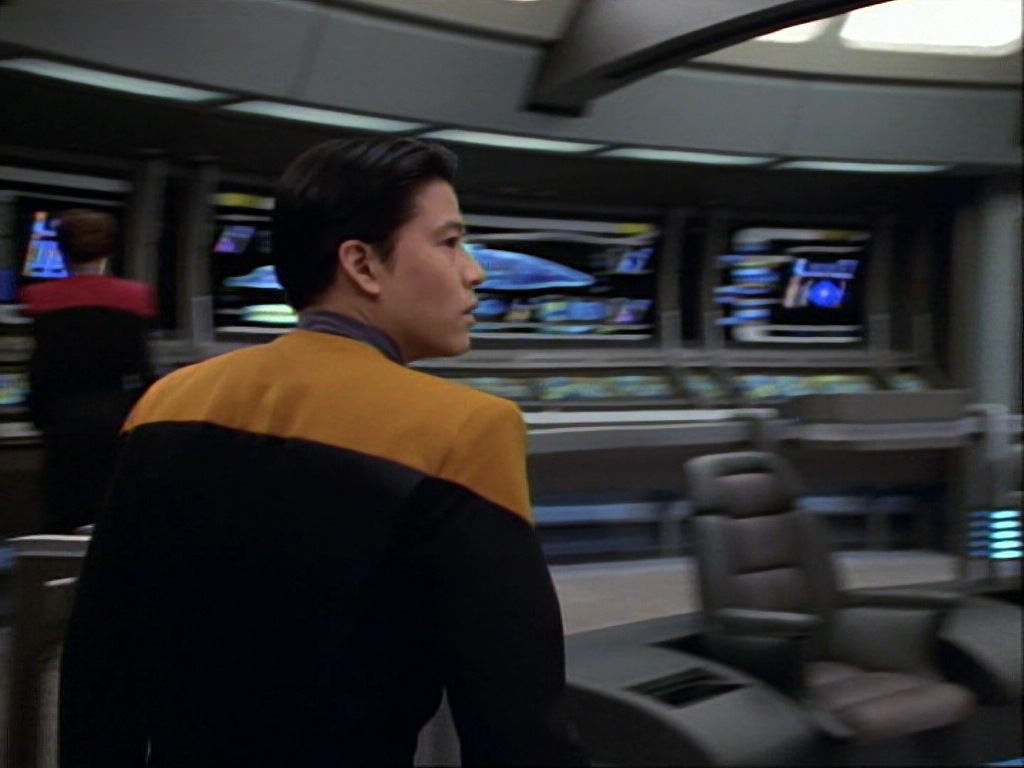 ariane179254_StarTrekVoyager_1x01_1x02-Caretaker_1205.jpg