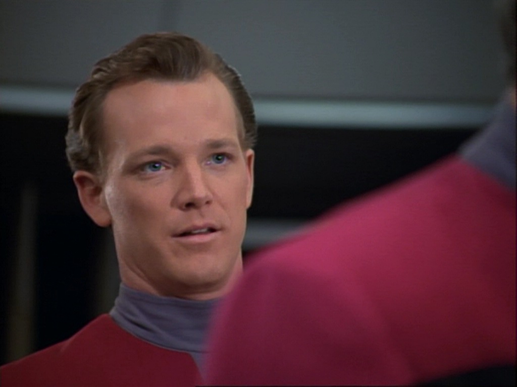 ariane179254_StarTrekVoyager_1x01_1x02-Caretaker_1221.jpg