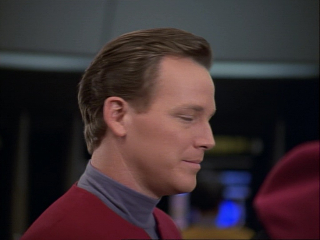 ariane179254_StarTrekVoyager_1x01_1x02-Caretaker_1223.jpg