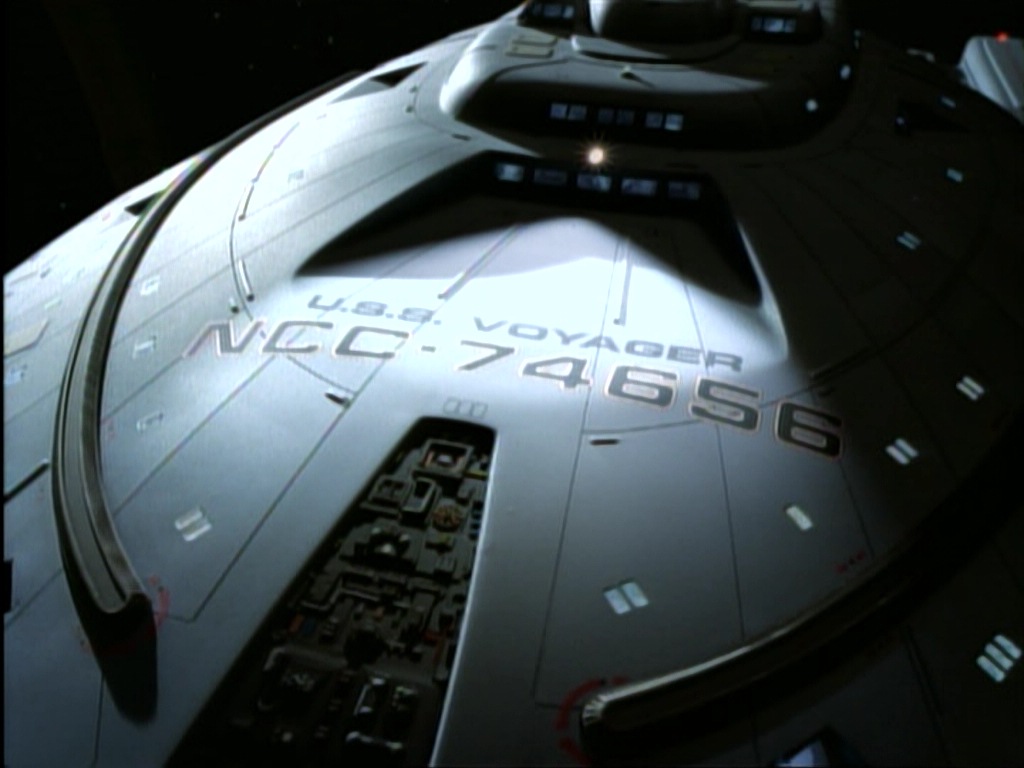 ariane179254_StarTrekVoyager_1x01_1x02-Caretaker_1268.jpg