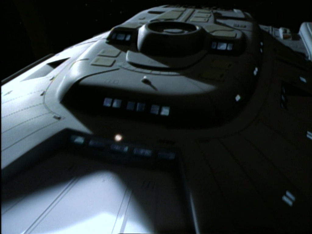 ariane179254_StarTrekVoyager_1x01_1x02-Caretaker_1278.jpg