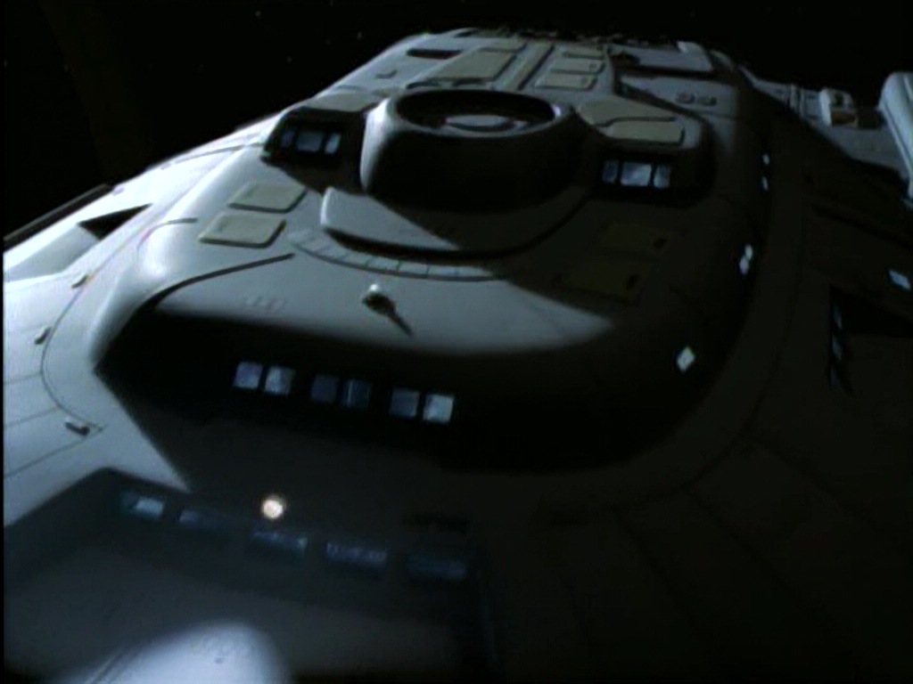 ariane179254_StarTrekVoyager_1x01_1x02-Caretaker_1279.jpg