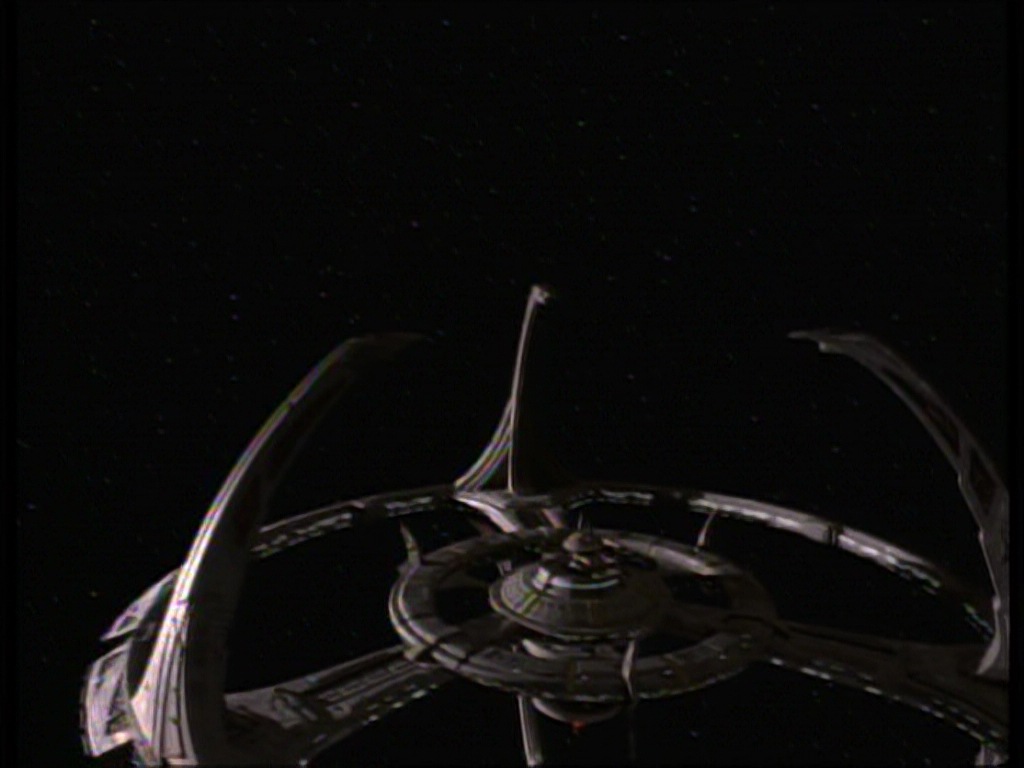 ariane179254_StarTrekVoyager_1x01_1x02-Caretaker_1287.jpg