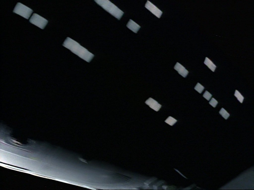 ariane179254_StarTrekVoyager_1x01_1x02-Caretaker_1303.jpg
