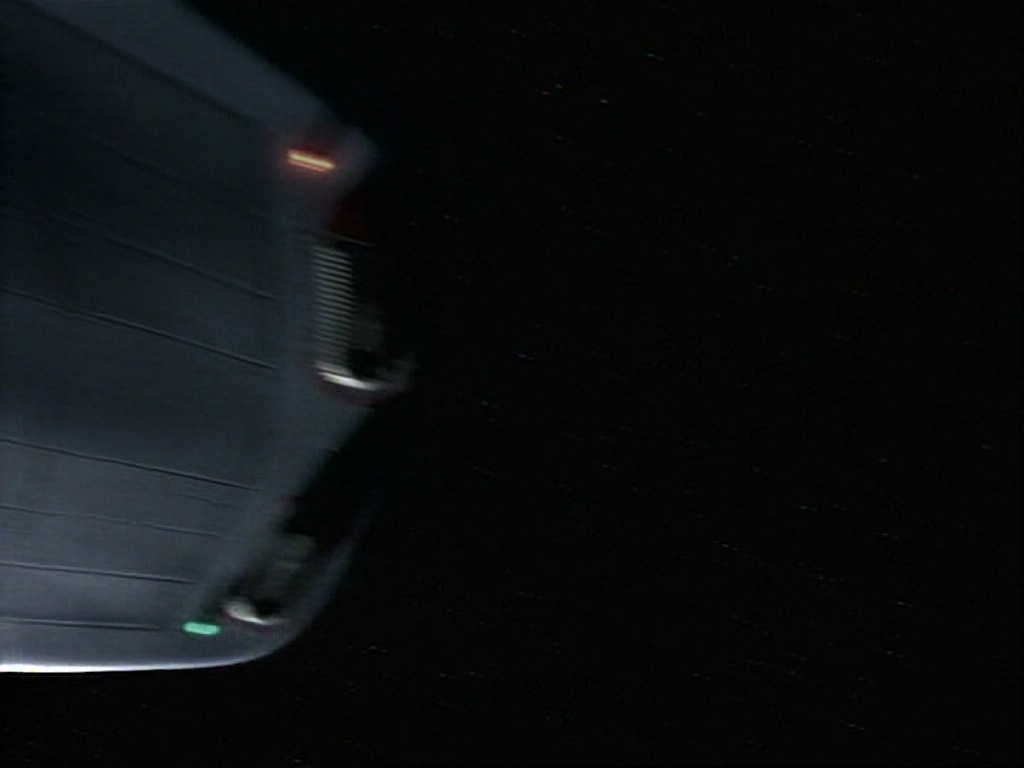 ariane179254_StarTrekVoyager_1x01_1x02-Caretaker_1305.jpg