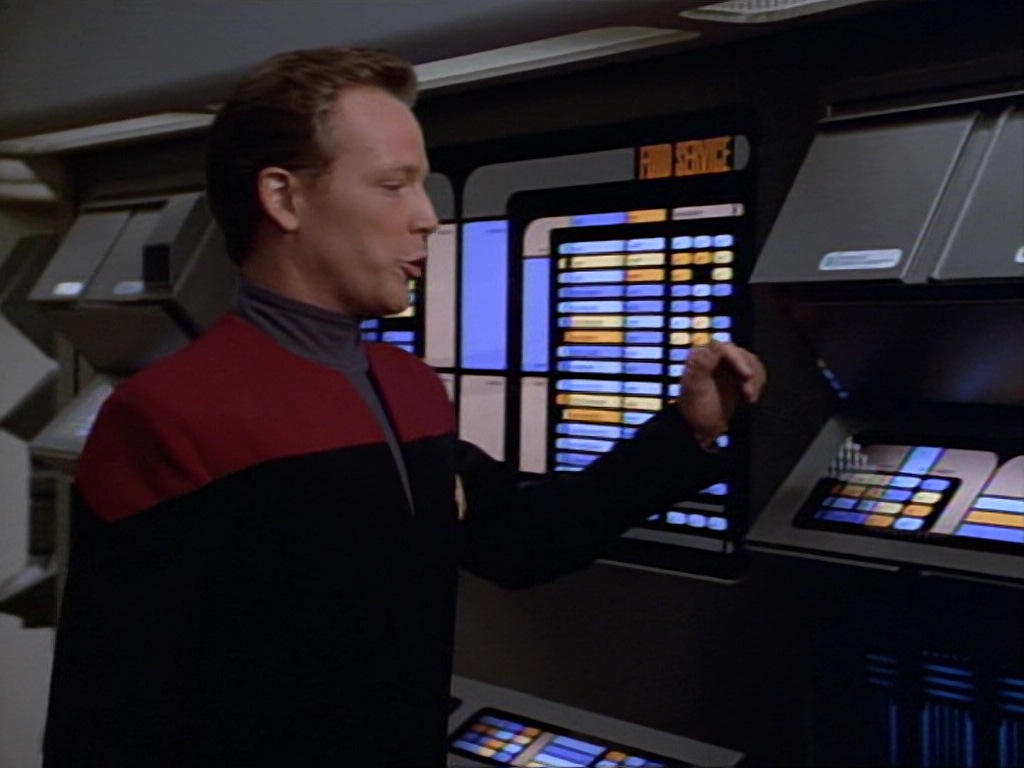 ariane179254_StarTrekVoyager_1x01_1x02-Caretaker_1322.jpg