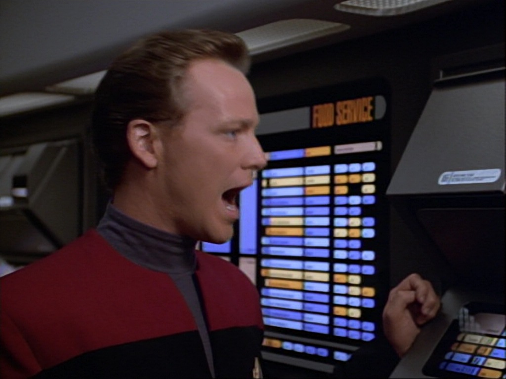 ariane179254_StarTrekVoyager_1x01_1x02-Caretaker_1340.jpg