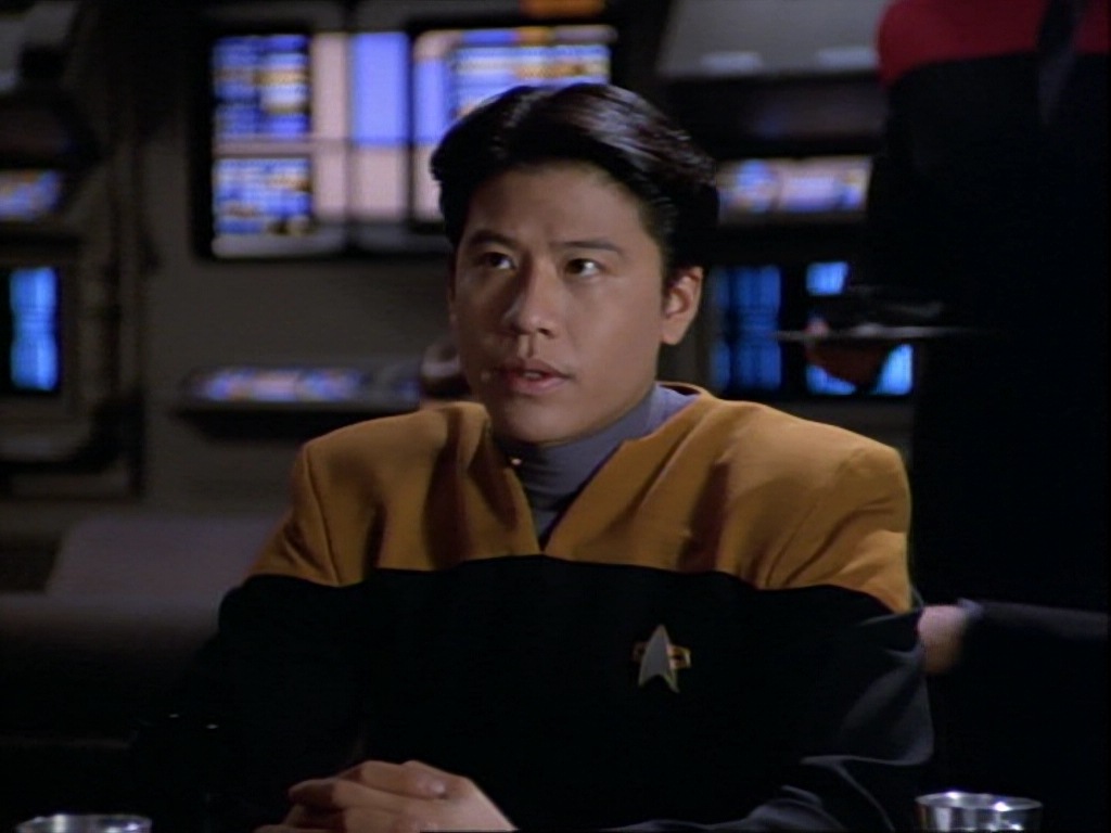 ariane179254_StarTrekVoyager_1x01_1x02-Caretaker_1355.jpg