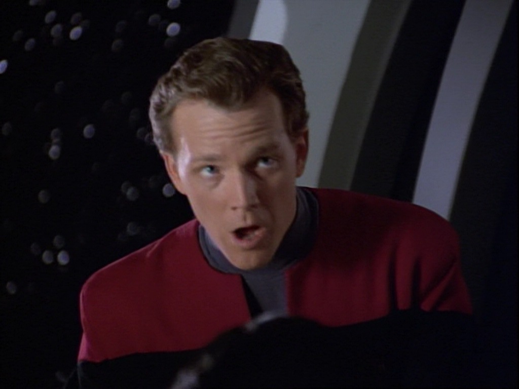 ariane179254_StarTrekVoyager_1x01_1x02-Caretaker_1367.jpg