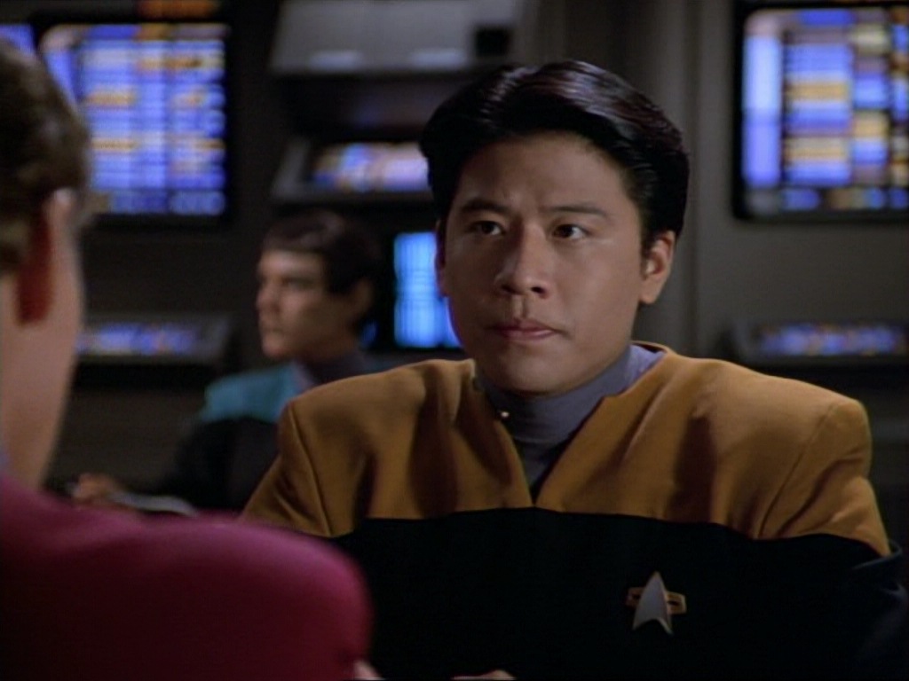 ariane179254_StarTrekVoyager_1x01_1x02-Caretaker_1372.jpg