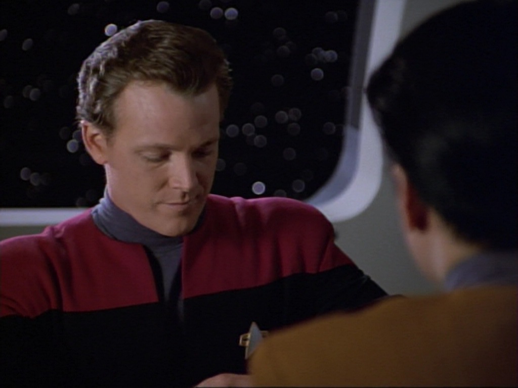 ariane179254_StarTrekVoyager_1x01_1x02-Caretaker_1373.jpg