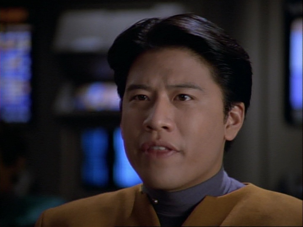 ariane179254_StarTrekVoyager_1x01_1x02-Caretaker_1401.jpg