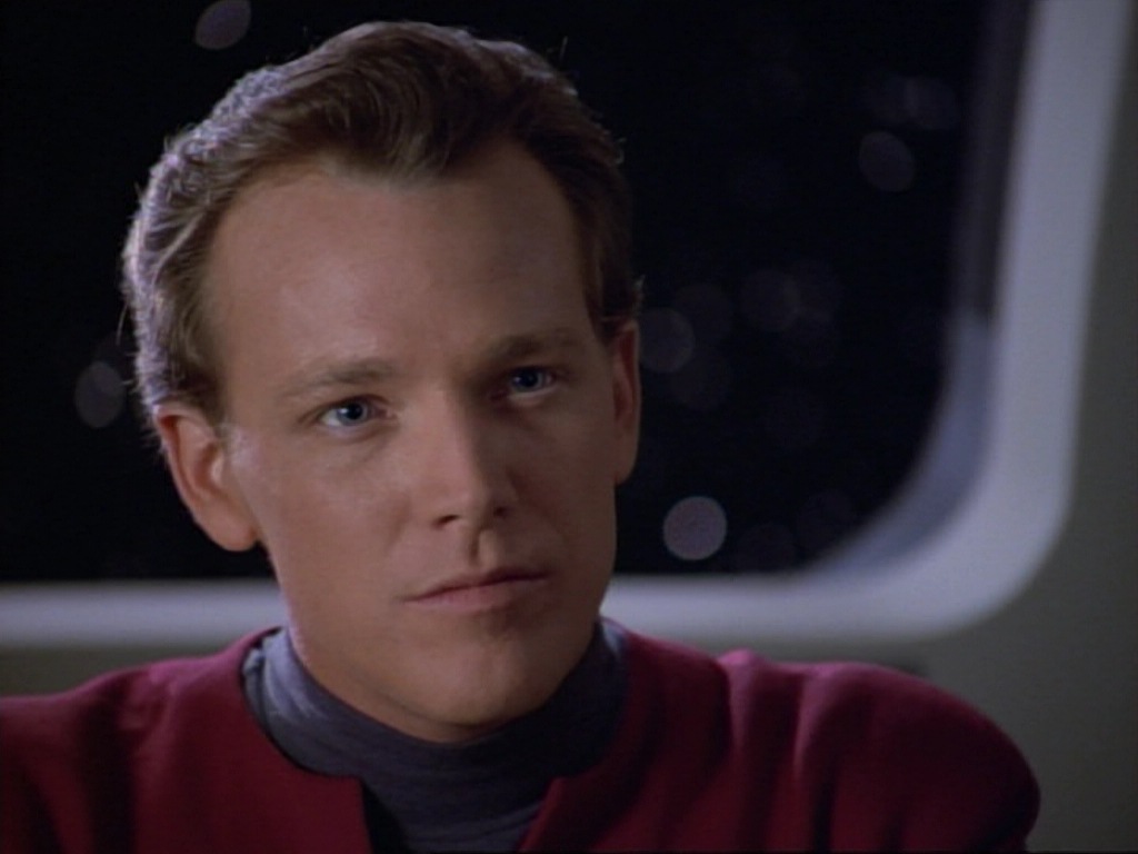 ariane179254_StarTrekVoyager_1x01_1x02-Caretaker_1403.jpg