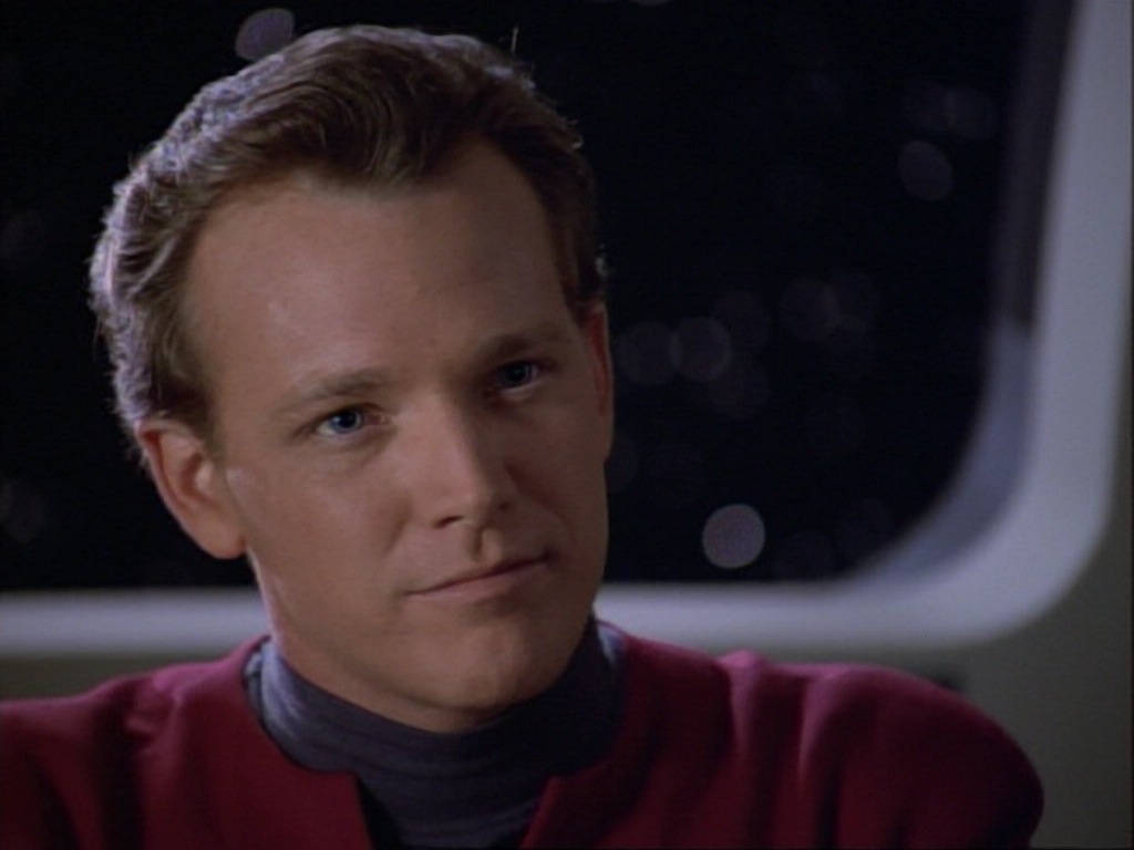 ariane179254_StarTrekVoyager_1x01_1x02-Caretaker_1426.jpg