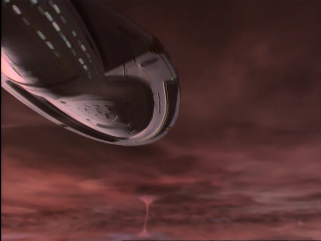 ariane179254_StarTrekVoyager_1x01_1x02-Caretaker_1503.jpg