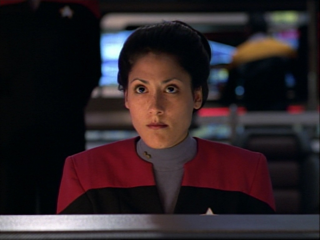 ariane179254_StarTrekVoyager_1x01_1x02-Caretaker_1598.jpg