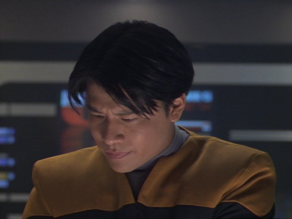 ariane179254_StarTrekVoyager_1x01_1x02-Caretaker_1728.jpg