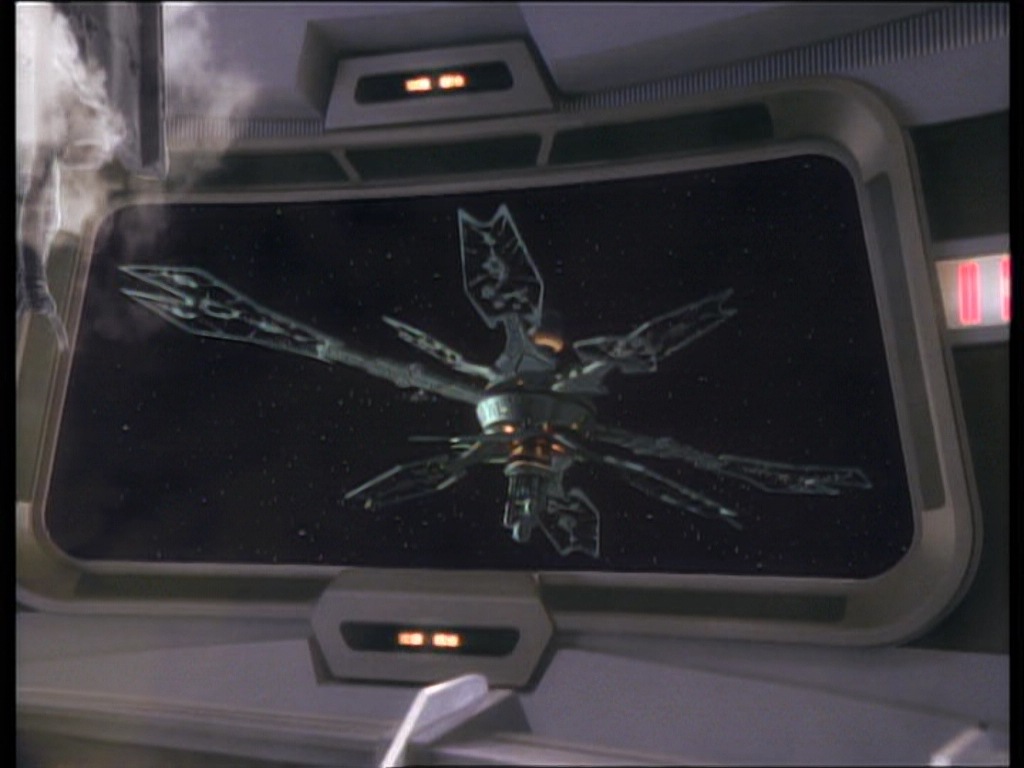ariane179254_StarTrekVoyager_1x01_1x02-Caretaker_1752.jpg