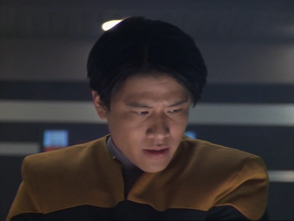 ariane179254_StarTrekVoyager_1x01_1x02-Caretaker_1757.jpg