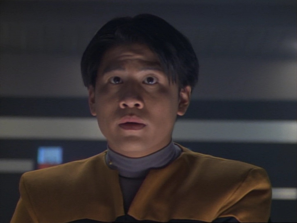 ariane179254_StarTrekVoyager_1x01_1x02-Caretaker_1763.jpg