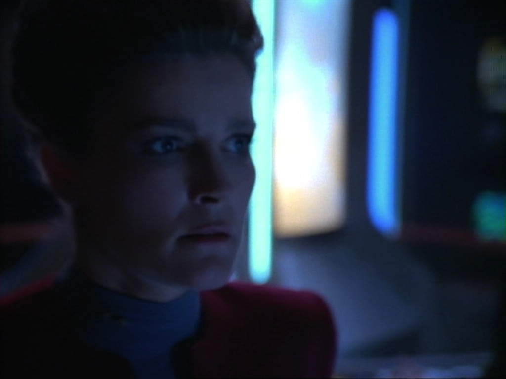 ariane179254_StarTrekVoyager_1x01_1x02-Caretaker_2025.jpg