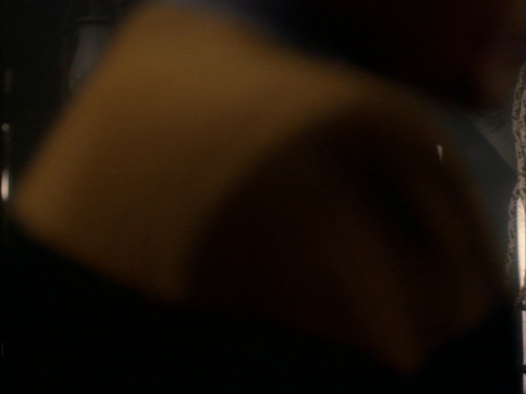 ariane179254_StarTrekVoyager_1x01_1x02-Caretaker_2388.jpg