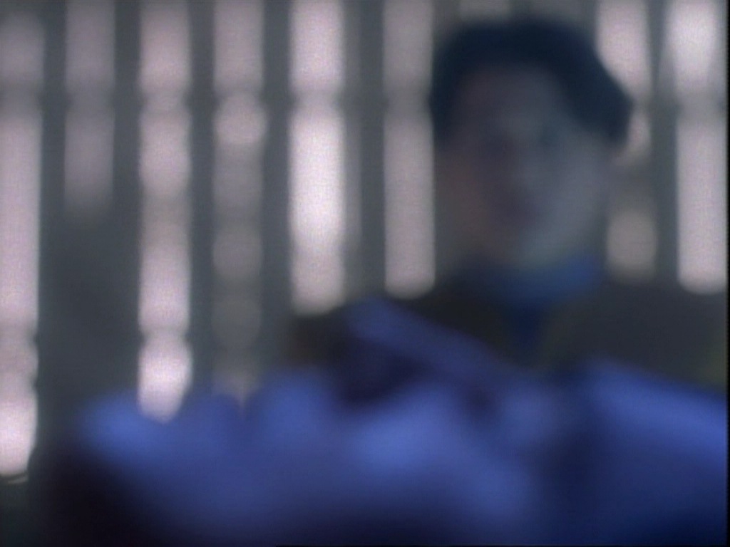 ariane179254_StarTrekVoyager_1x01_1x02-Caretaker_2504.jpg
