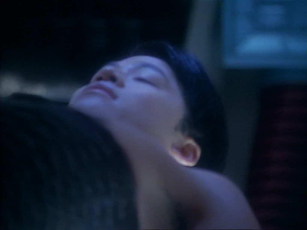 ariane179254_StarTrekVoyager_1x01_1x02-Caretaker_2562.jpg