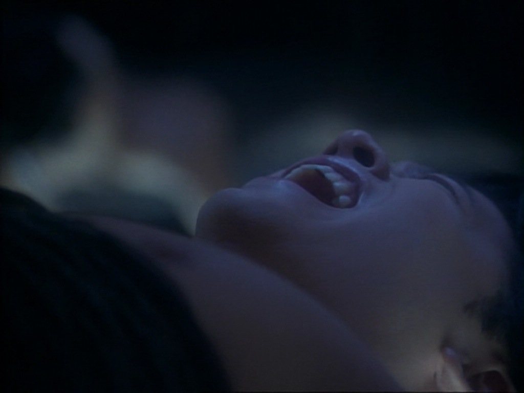 ariane179254_StarTrekVoyager_1x01_1x02-Caretaker_2573.jpg